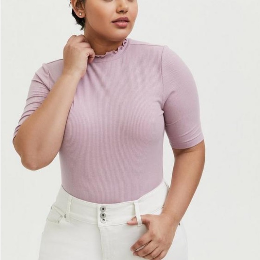 Mauve Shadows Ribbed Mock Neck Tee